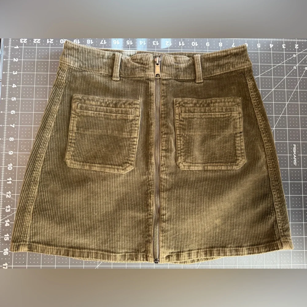 American Eagle Outfitters Olive Green Corduroy A-Line Mini Skirt - Picture 1 of 8